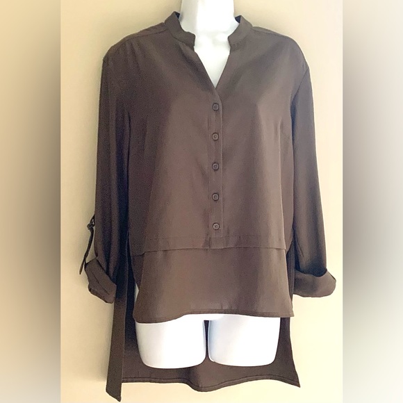 b new york High-Low Square Hem Top - Picture 3 of 10